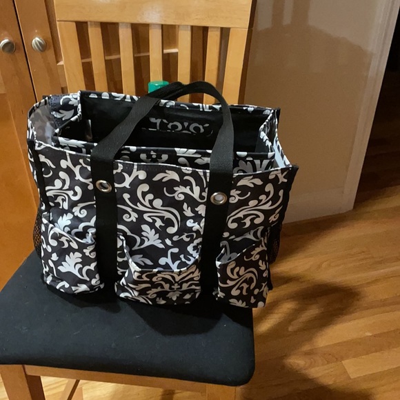 Thirty One 2 piece bag set! Black and white, very sturdy with limited usage!🍀 - Picture 2 of 3